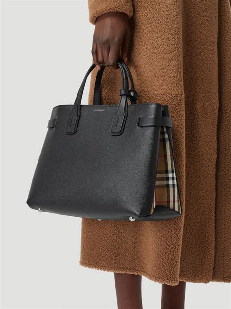 burberry the medium banner in leather and vintage check|Burberry banner house check leather.